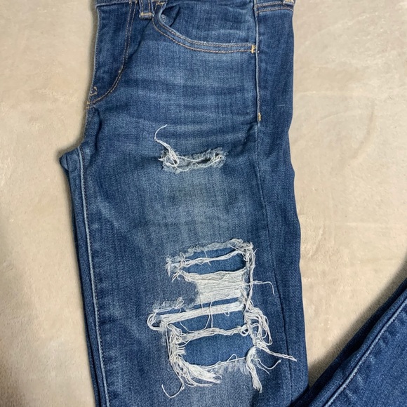 American Eagle Ripped Jeggings - Picture 2 of 12